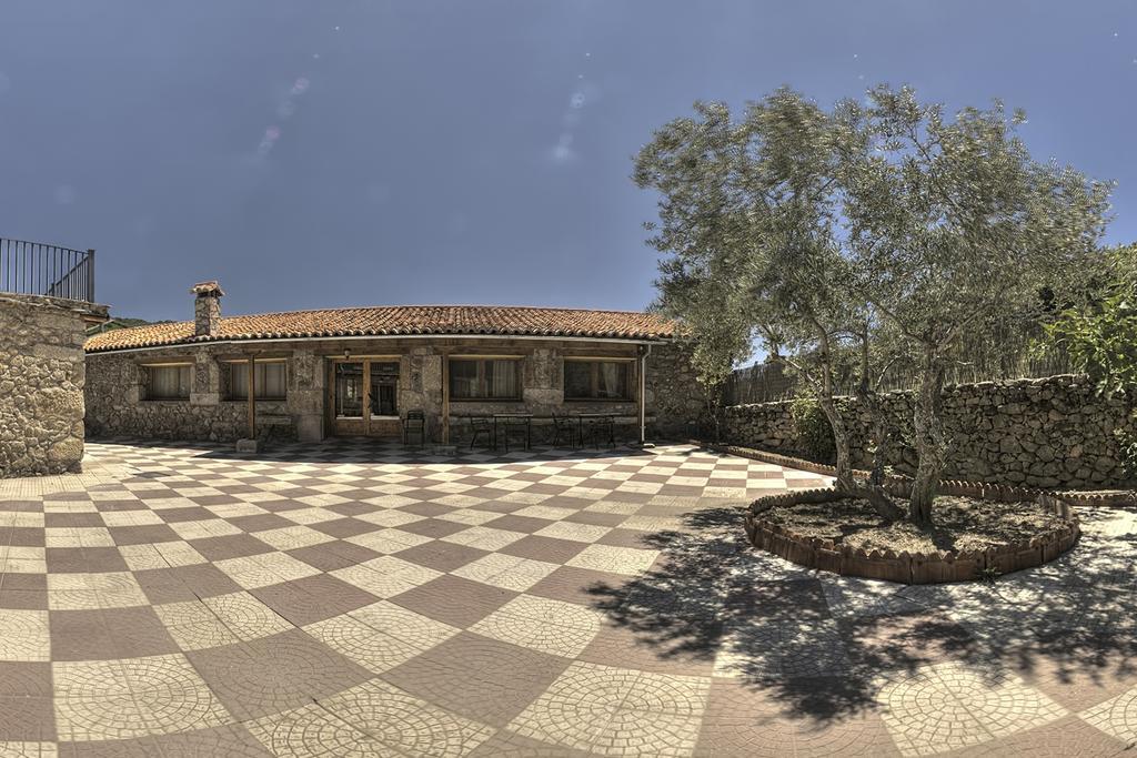 Albergue El Solitario Баньос-де-Монтемайор Екстер'єр фото