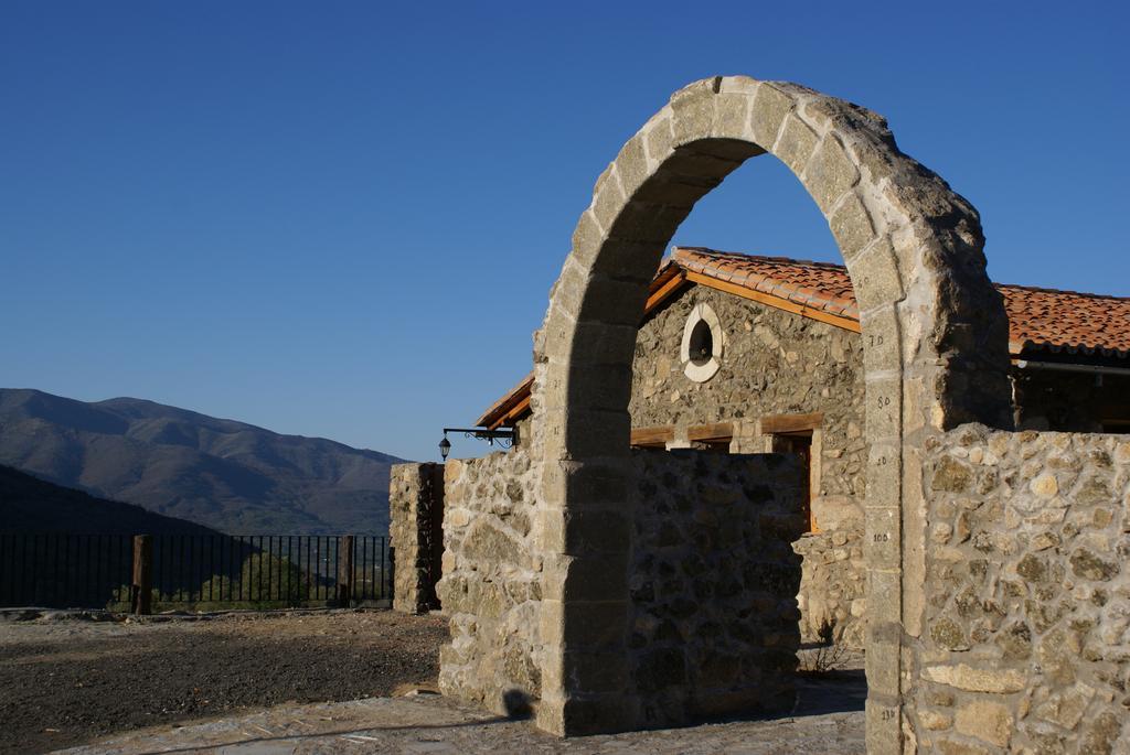 Albergue El Solitario Баньос-де-Монтемайор Екстер'єр фото